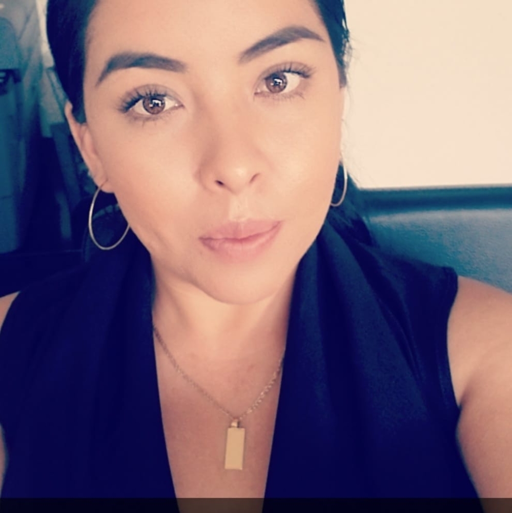 Meet your Posher, Mayra